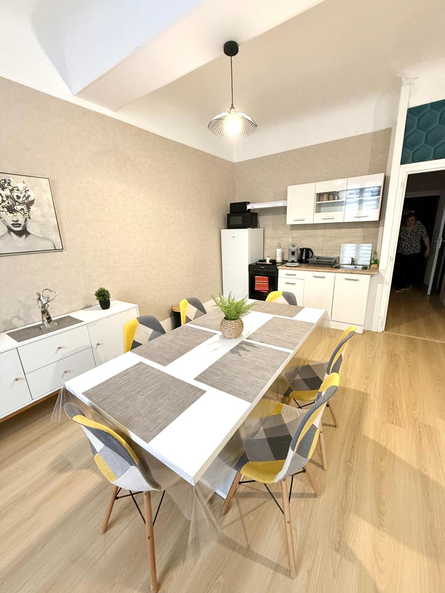 Le Retro Apartment Saint-Laurent-sur-Saone ภายนอก รูปภาพ